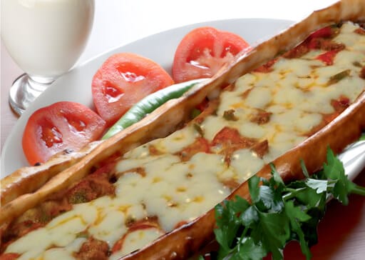 Karadeniz Konak Pide ve Lahmacun Salonu - Menü - KUŞBAŞILI KAŞARLI PİDE