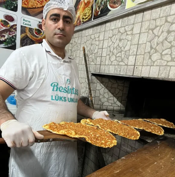 bursa-cemiyet-yemegi-toplu-yemek-pide-lahmacun-siparisi-3 Bursa Cemiyet Yemeği & Toplu Yemek Pide Lahmacun Siparişi Hazırlarken Ömer Usta